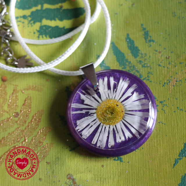 Pendant - Large Daisy