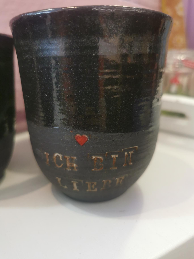 Becher schwarz  gro�