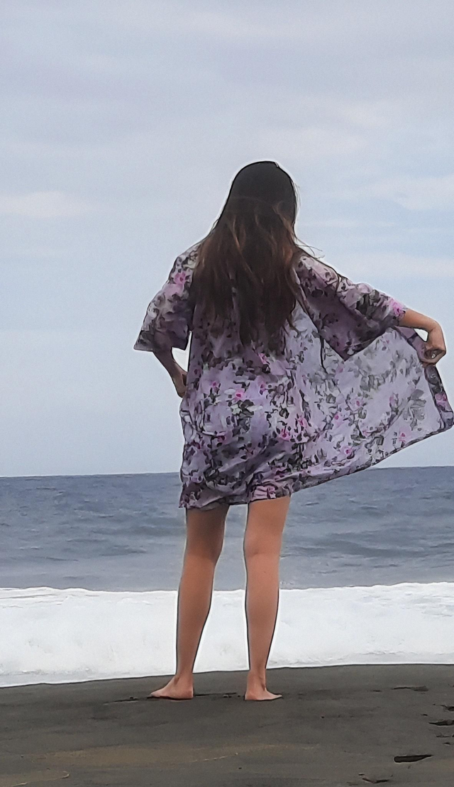 Kimono fleurie violet