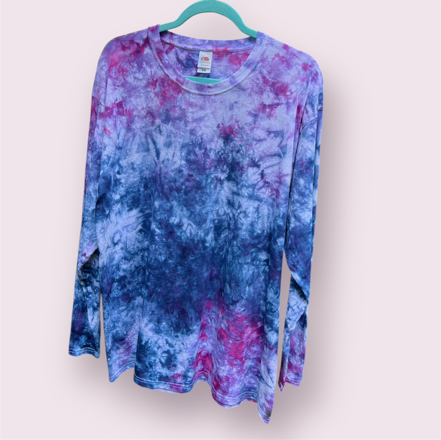 Orchid Tiedye T-shirt -size XL