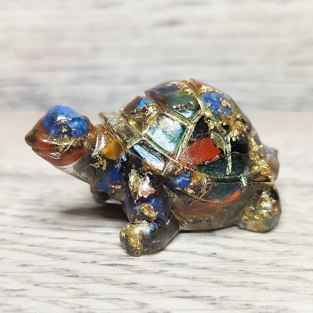 Orgonite petite tortue 7 chakras 
