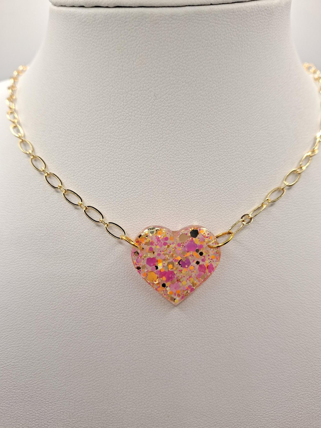 Medium single heart necklace