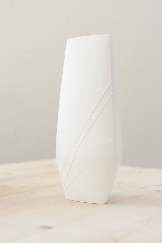 VASE L / Serie 3ck / Liniendekor weiß
