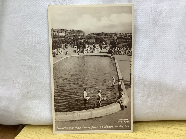 St. Annes-on- Sea, Children&#039;s paddling pool, Lancashire, Vintage F. Frith &amp; Co. Ltd  Postcard Our Ref No. R550 £2.25