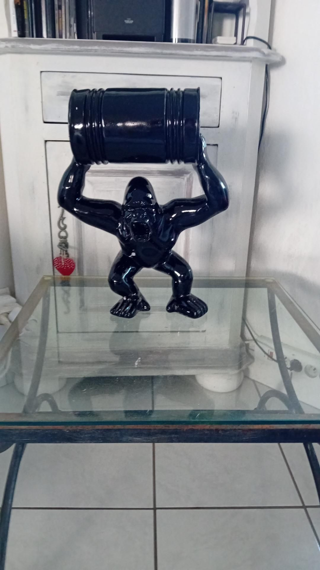 SCULPTURE GORILLE NOIR 42  CM