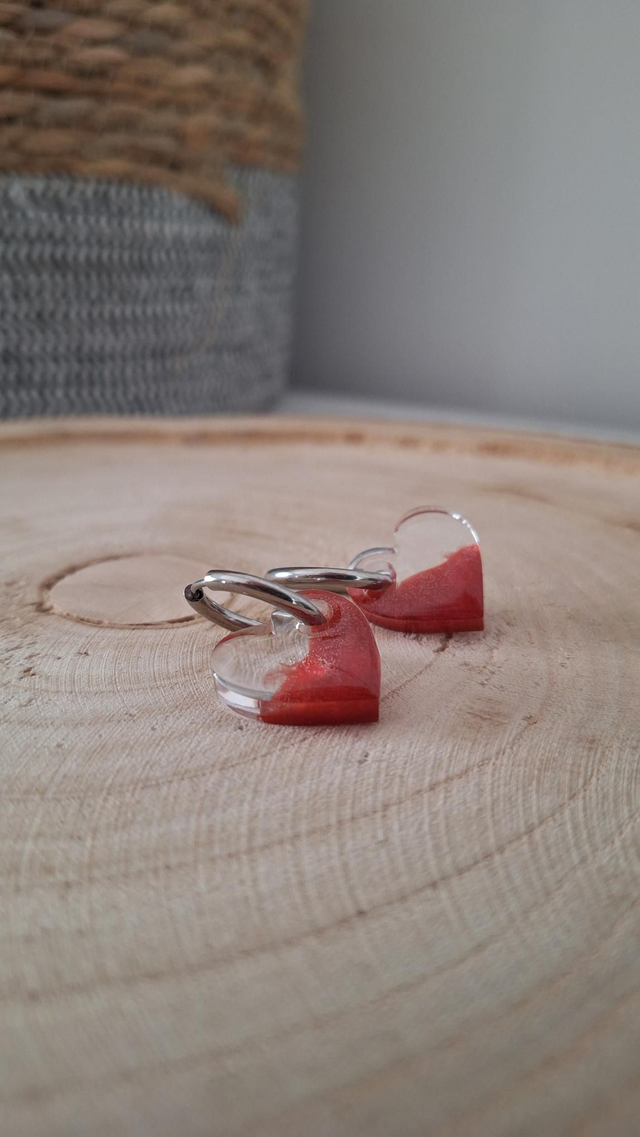 Boucles d&#039;oreilles créoles argentées cœur bordeau/transparent 