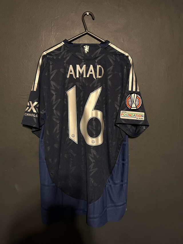 (L) Manchester United 2024-25 Away (Player Spec / BNWT) / AMAD 16