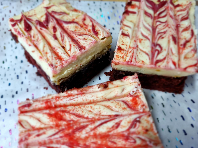 1xGF Redvelvet Millionaire Brownie