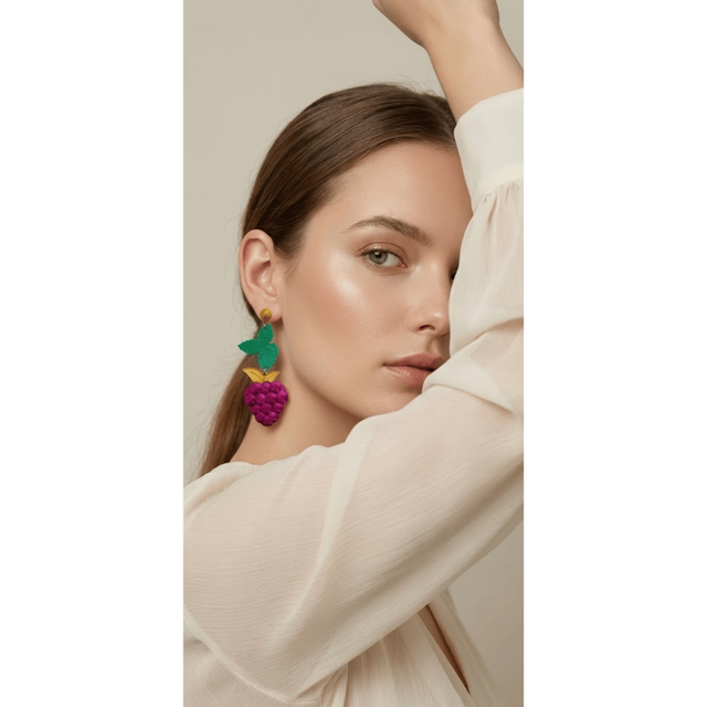 Pendientes Largos Frambuesa 3D | Diseño Frutal Colorido | Joyería Artesanal y Sostenible