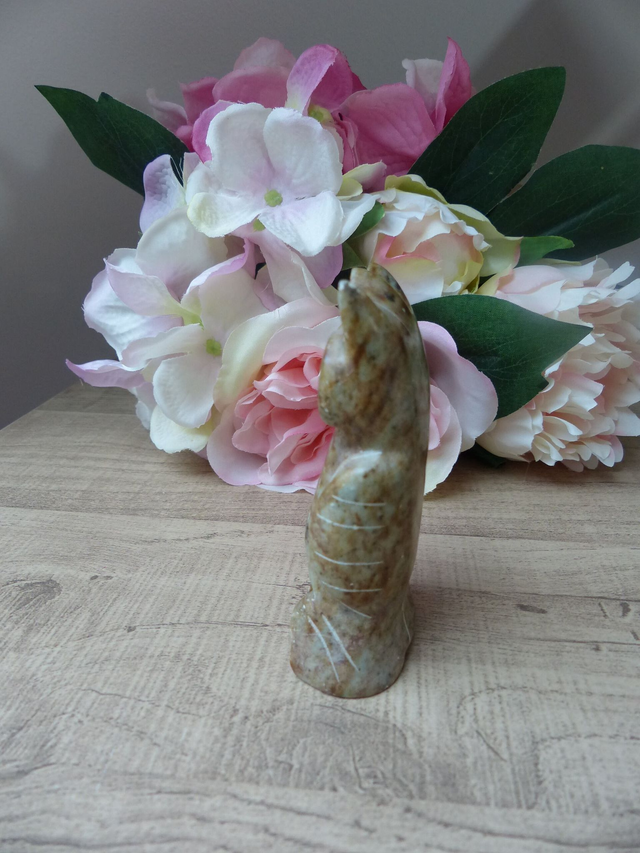 Ancienne Statuette Chouette en Pierre Sculptée à la Main – Figurine Chouette Vintage pour Collection, Décoration Naturelle, Cadeau Original