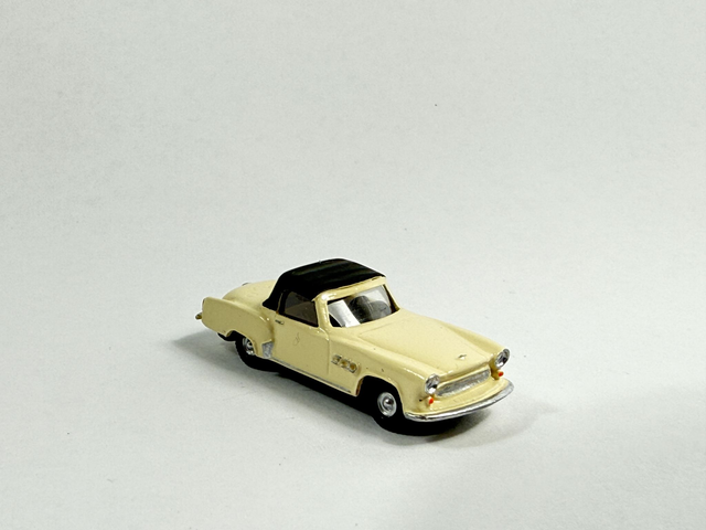 Wartburg 313 Sport Cabrio mit Plane Beige H0 1:87