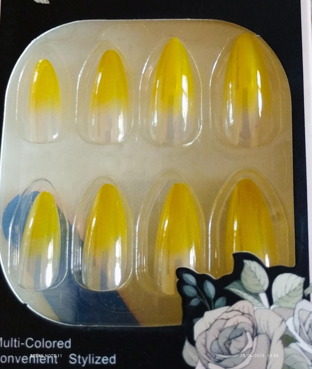 Faux ongles magiques soleil ☀️