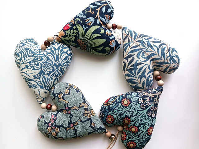 William Morris String of Hearts Hanging Garland Navy