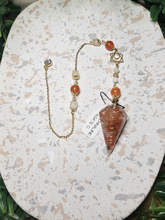 pendule de radiesthésie en pierre naturelle de Cornaline et Agate Orange