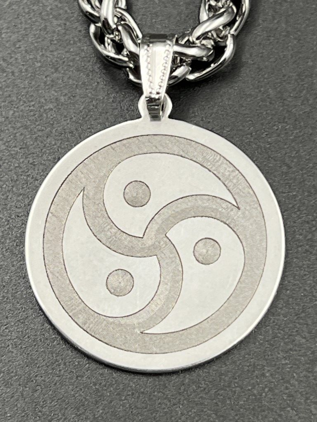 Ronde hanger met BDSM symbool (opleg) inclusief collier