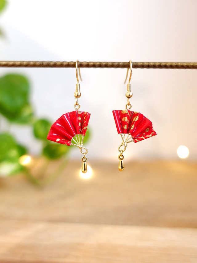 Boucles d&#039;oreilles origami éventail / INOX doré / Papier japonais washi / Rouge, or /