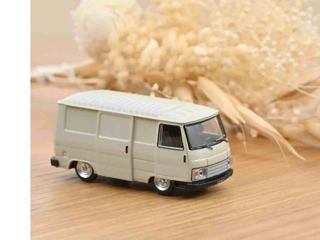 Peugeot J9 1981 Beige Norev 472113 H0