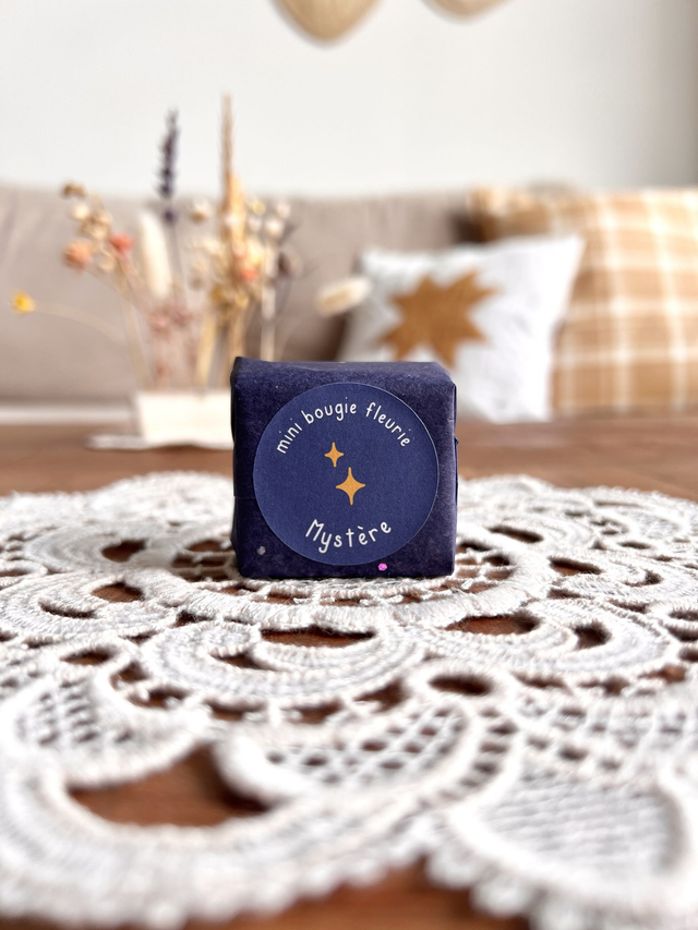 Mini bougie fleurie - parfum MYSTÈRE (à l&#039;unité)