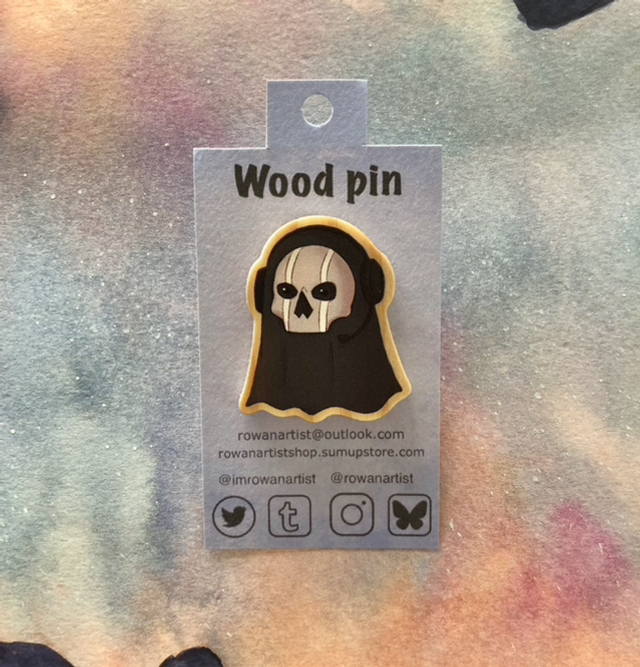 CoD - Mini Ghost Wood Pin-W3