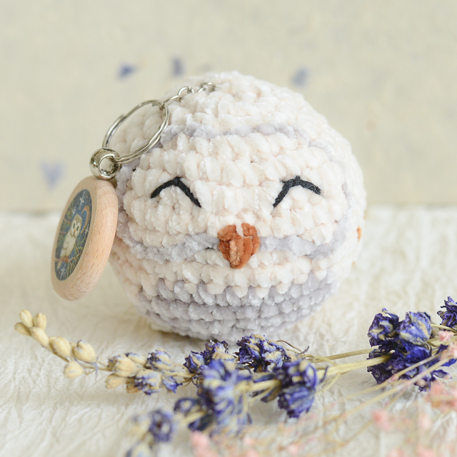 &quot;Polar Owl&quot; keychain