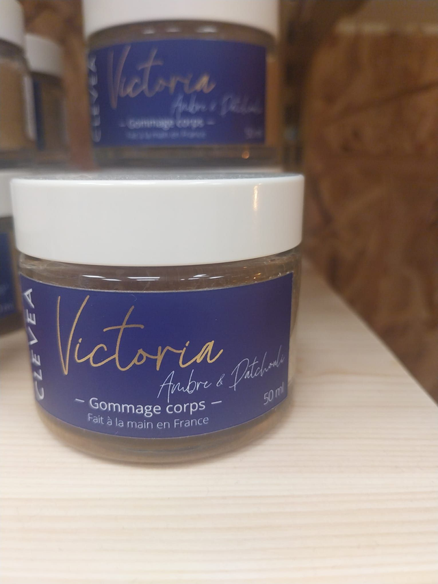 CLEVE_019 GOMMAGE CORPS VICTORIA 50ML 