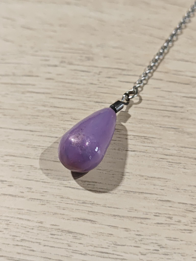 Pendule &quot;goutte&quot; - mauve nacré