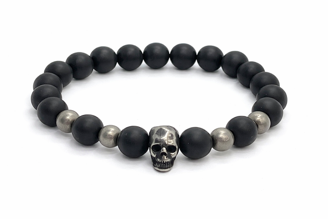 Bracelet « Skull » Onyx noir et hématite Mate 8 mm