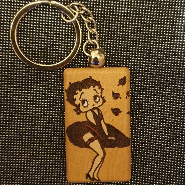 Porte-clef Betty Boop robe noire 