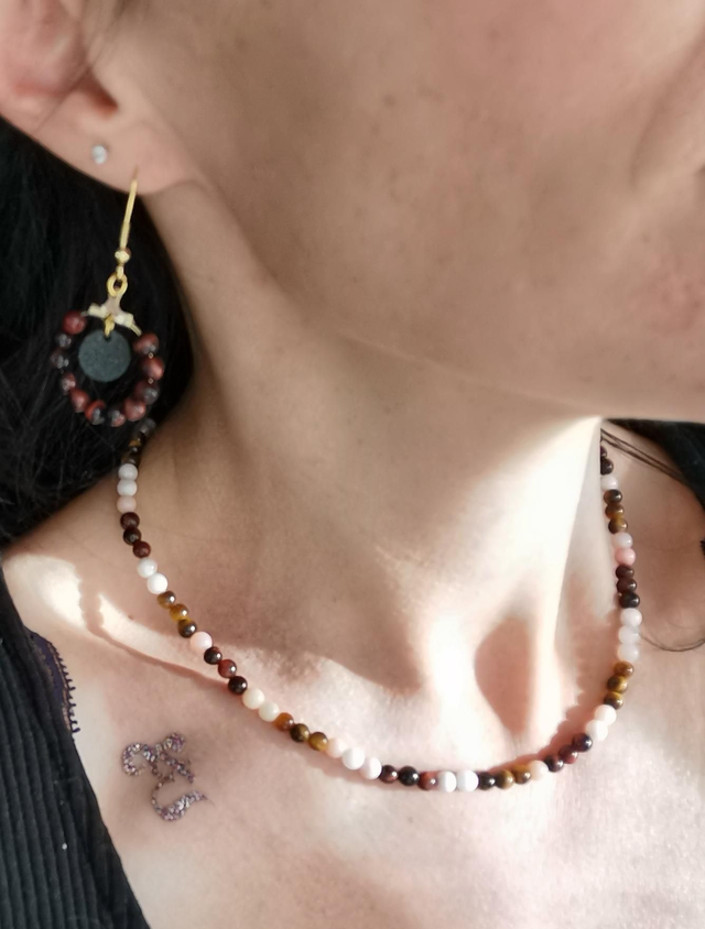 Collier Œil de Tigre, de Taureau et Opale