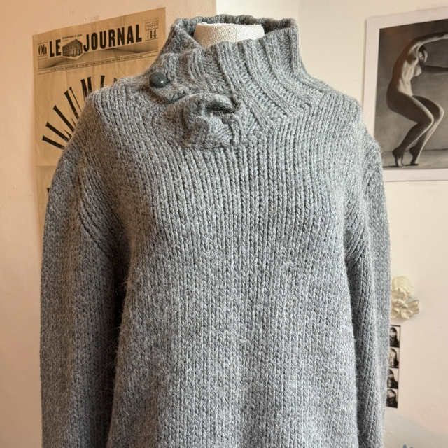 Hans Ubbink Grey wool alpaca sweater with neck buttons
