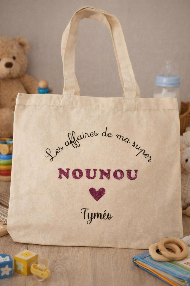 👜 Sac “Les affaires de ma super nounou” – Personnalisé avec cœur &amp; prénom