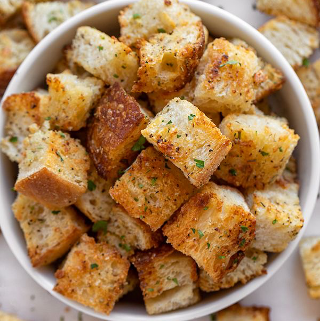 Side- crispy croutons pot