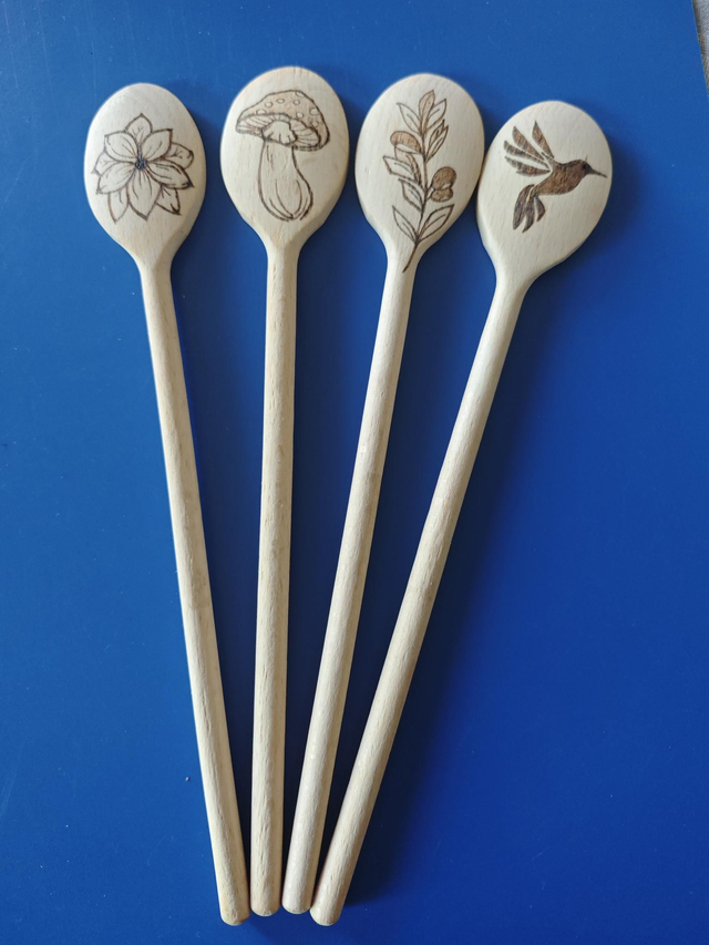 Cuillère en bois 