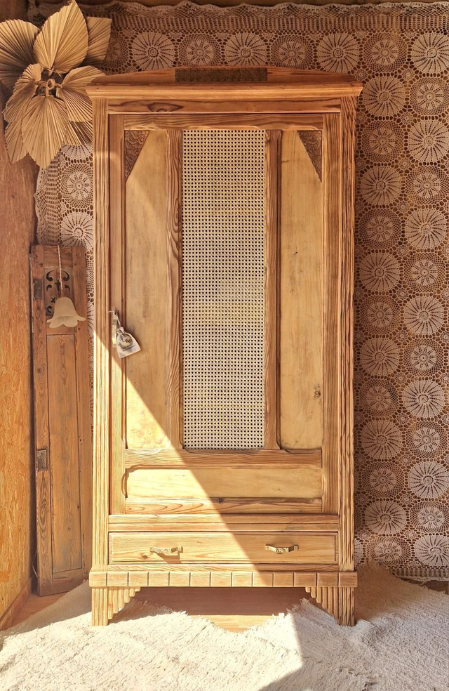 Bonnetiere art déco 