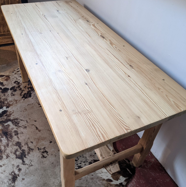 Table de ferme en sapin