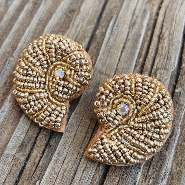 Boucles d’oreilles perles Escargots doré 