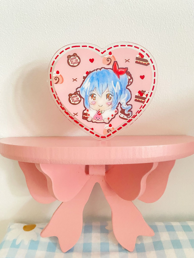 Chocolate pastry clip