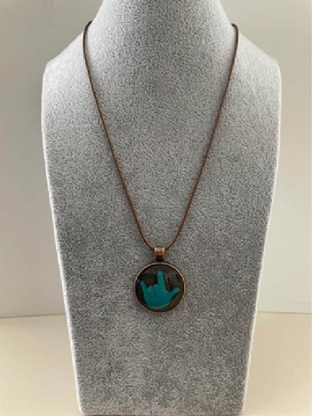 Halskette mit Anhänger „ILY“-Handform, Antik Kupfer