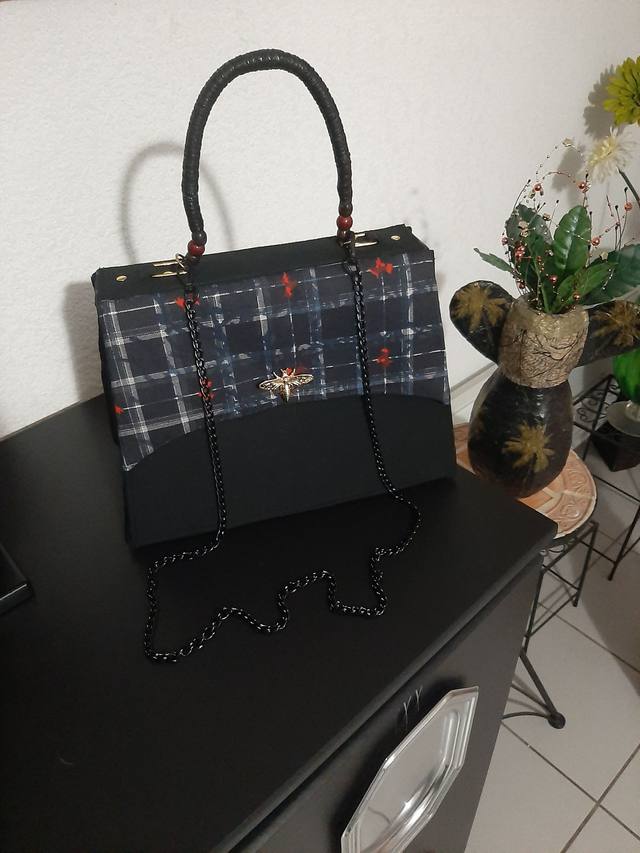 sac bandoulière wax noir-bleu