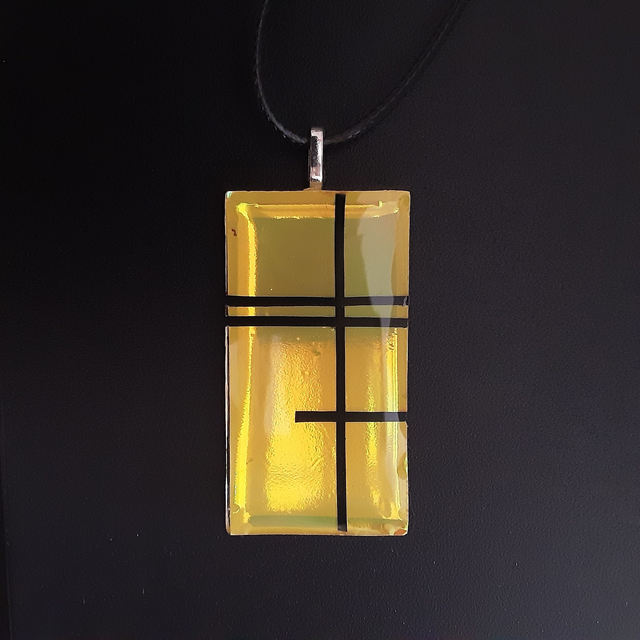 Pendentif rectangle collection tec1 fond jaune irisé et décor graphique bandes noires