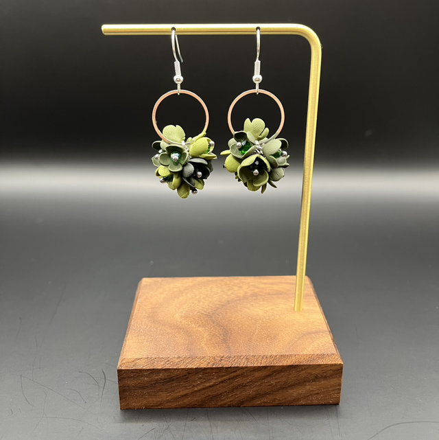 Boucles d’oreilles à fleurs vertes
