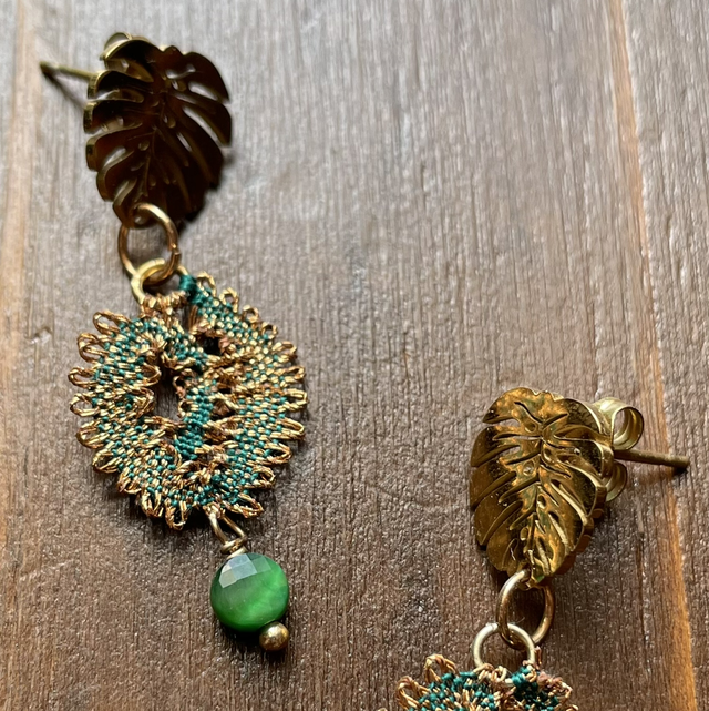 Boucles puces feuilles de bananier