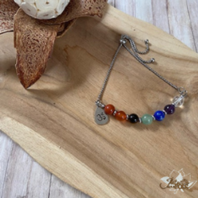 Bracelet "7 chakras" sur chaine