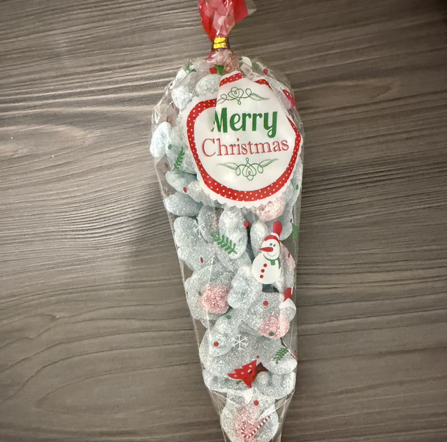 Bubble gum reindeer cones 