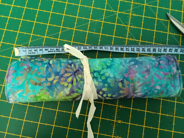Make up roll