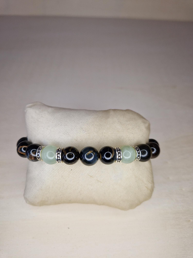 Jade, Oeil de Faucon / 026