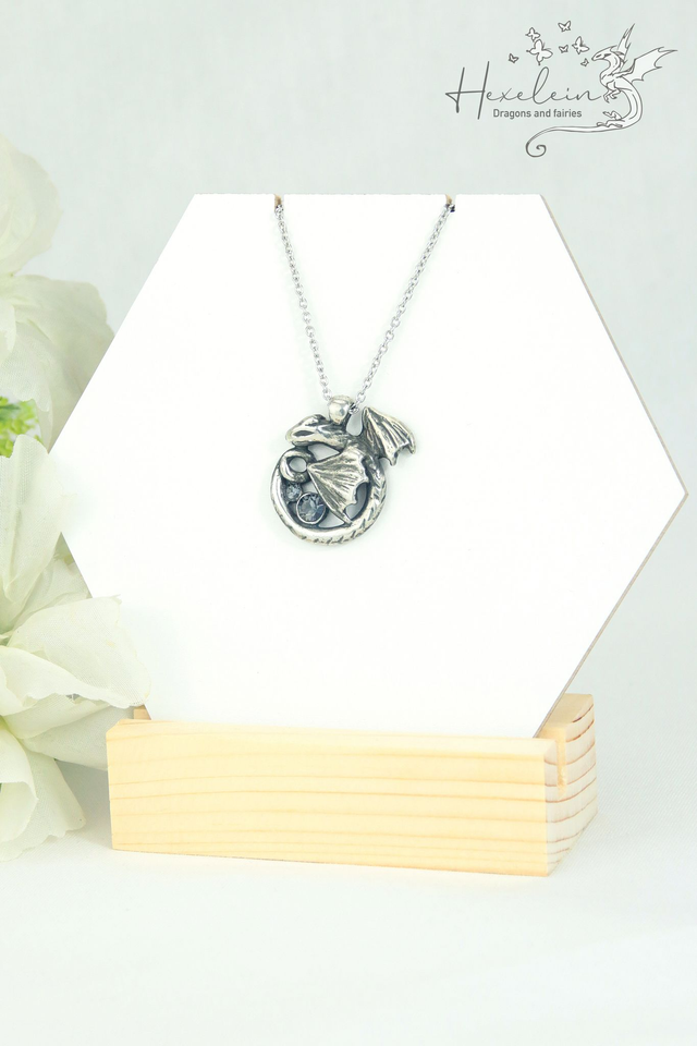 Nightfall gray circle dragon pendant