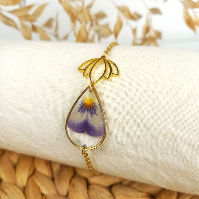 Bracelet doré ∙ Lotus et Viola cornuta