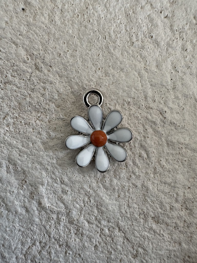 Charm Marguerite