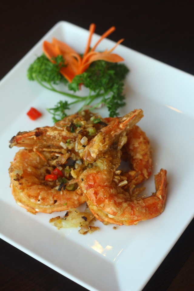 Grosses crevettes sautées sel/poivre